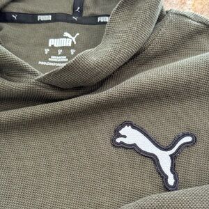 Boys Puma Long Sleeve Waffle Knit Hoodie Lightweight Stretch (Size Small)